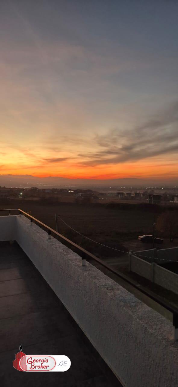 продается дом новостройка 6-комнат